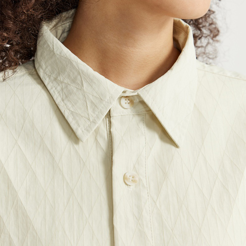 Beige Diamond Jacquard Shirt Collar Detail