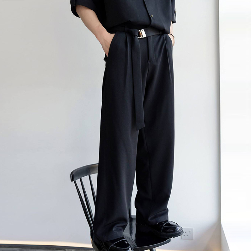 Black Men's Wide Leg Pants On Model